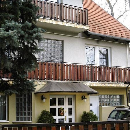 Bed and Breakfast Hegyesi Vendeghaz Gödöllő Exterior foto