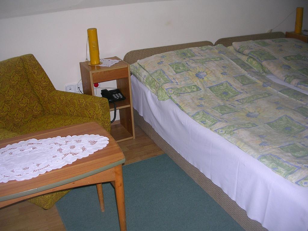 Bed and Breakfast Hegyesi Vendeghaz Gödöllő Zimmer foto